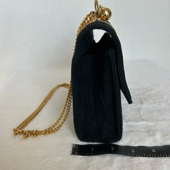 Vintage 1960 Meyers Made in USA Black Suede Gold Chain Strap Shoulder Bag Purse - Picture 11 of 12